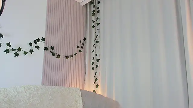 CindyGarrison online show from March 6, 2025, 3:46 am