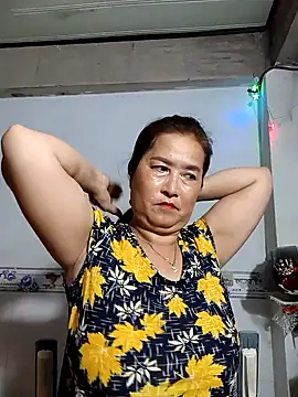 phnz online show from October 19, 2025, 2:29 pm