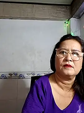 phnz online show from November 3, 2025, 6:14 am