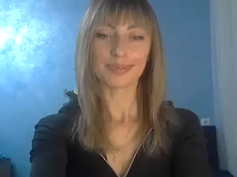 Snapshot of EffectMaya chatting on January 4, 2025, 3:17 pm EffectMaya online show from January 4, 2025, 3:17 pm