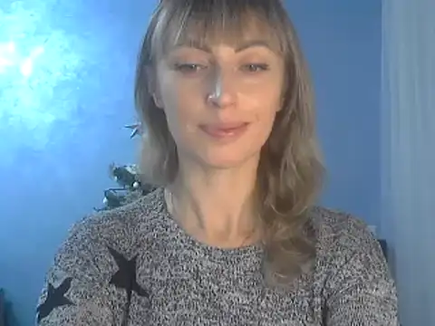 Snapshot of EffectMaya chatting on January 8, 2025, 7:34 pm EffectMaya online show from January 8, 2025, 7:34 pm