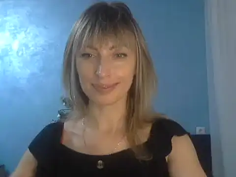 Snapshot of EffectMaya chatting on January 10, 2025, 7:54 pm EffectMaya online show from January 10, 2025, 7:54 pm