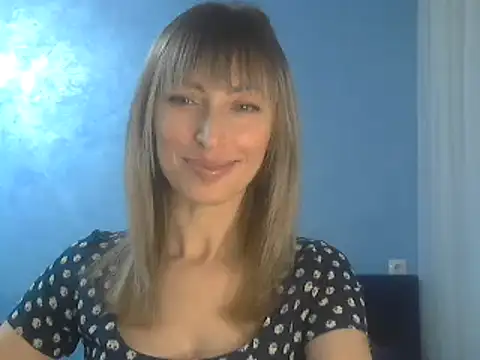 Snapshot of EffectMaya chatting on February 12, 2025, 2:54 pm EffectMaya online show from February 12, 2025, 2:54 pm