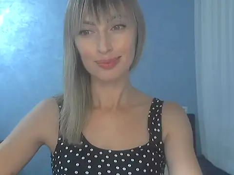 Snapshot of EffectMaya chatting on September 18, 2025, 2:52 pm EffectMaya online show from September 18, 2025, 2:52 pm