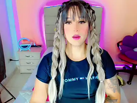 TaylorMon online show from January 12, 2025, 2:56 am