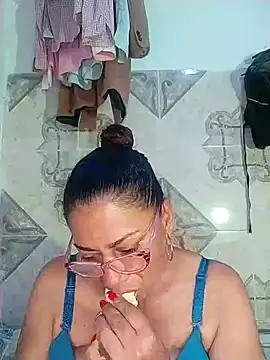 Snapshot of sorbetico_perverse chatting on January 20, 2025, 9:43 pm sorbetico perverse online show from January 20, 2025, 9:43 pm