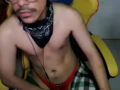 Snapshot of cloudyth1994 chatting on February 26, 2025, 5:07 pm cloudyth1994 online show from February 26, 2025, 5:07 pm