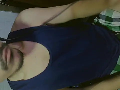 Snapshot of cloudyth1994 chatting on September 15, 2025, 4:29 pm cloudyth1994 online show from September 15, 2025, 4:29 pm