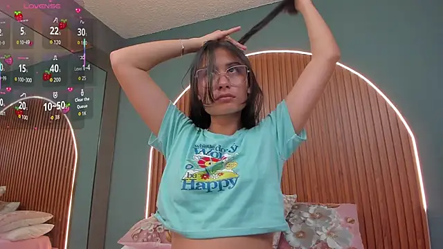 Snapshot of NayeCloud chatting on December 4, 2025, 3:49 am NayeCloud online show from December 4, 2025, 3:49 am