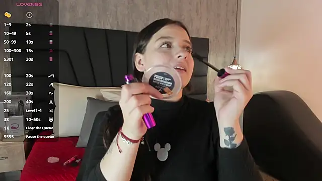 Sabrina Lennox online show from January 30, 2025, 7:48 pm