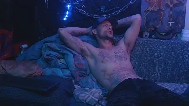 TheOneYouLove69 online show from November 20, 2025, 3:18 am