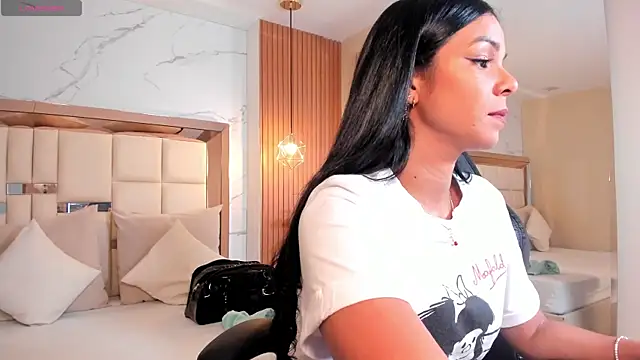 Snapshot of fabiana_rodriguez chatting on January 8, 2025, 10:16 pm fabiana rodriguez online show from January 8, 2025, 10:16 pm