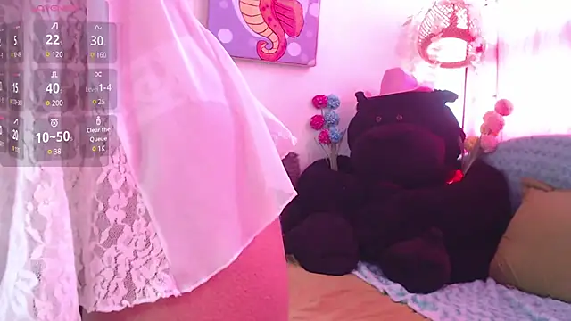 Snapshot of sexycouple_lat chatting on March 18, 2025, 3:10 pm sexycouple lat online show from March 18, 2025, 3:10 pm