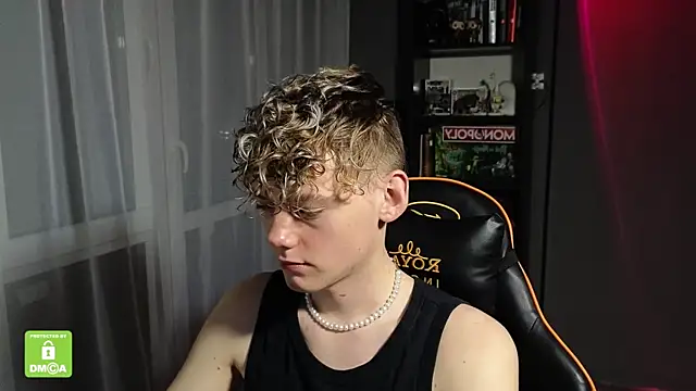 Snapshot of Keytaro chatting on November 10, 2025, 3:11 pm Keytaro online show from November 10, 2025, 3:11 pm