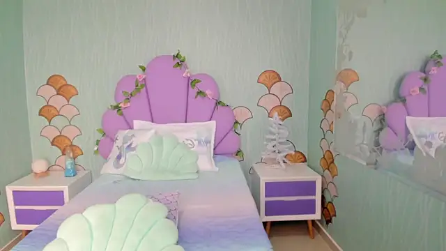 Snapshot of Isa_little4u chatting on January 2, 2025, 9:28 pm Isa little4u online show from January 2, 2025, 9:28 pm
