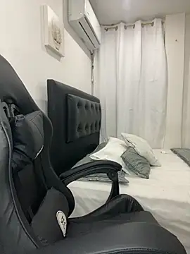 Belissa miller online show from September 27, 2025, 5:29 pm