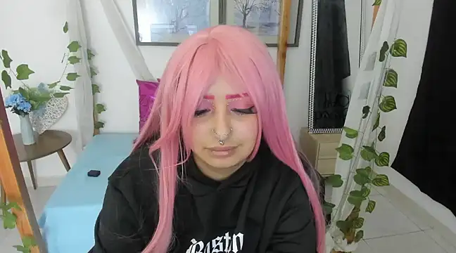 lussyevans24 online show from February 11, 2025, 9:20 am