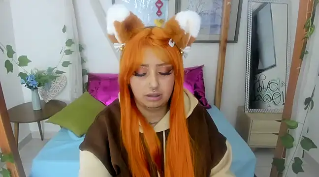 lussyevans24 online show from February 14, 2025, 7:07 am