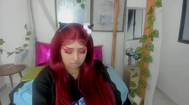 lussyevans24 online show from February 26, 2025, 6:58 am