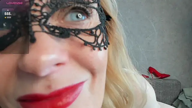 Snapshot of angelica_marquise chatting on November 17, 2025, 9:26 am angelica marquise online show from November 17, 2025, 9:26 am