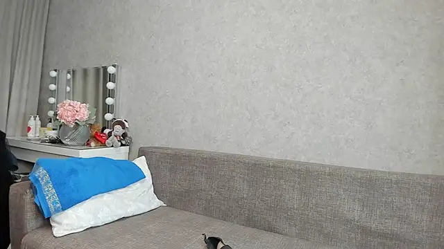 Snapshot of angelica_marquise chatting on December 16, 2025, 4:56 pm angelica marquise online show from December 16, 2025, 4:56 pm