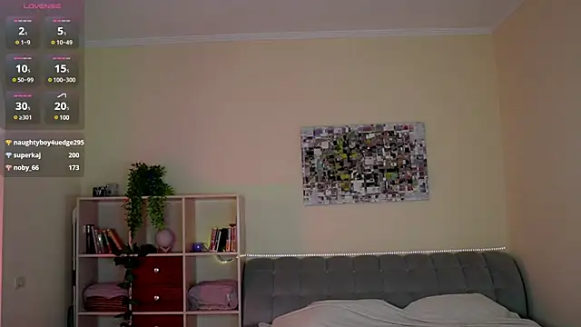 blondy room online show from January 3, 2025, 11:33 pm