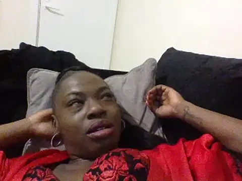 Cinderella Jewels  online show from January 1, 2025, 9:20 pm