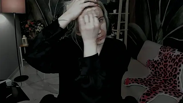 LexiWenford online show from November 25, 2025, 2:55 am