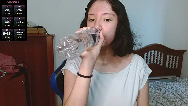 Snapshot of alexaa08 chatting on November 25, 2025, 1:11 pm alexaa08 online show from November 25, 2025, 1:11 pm