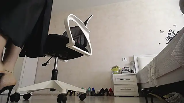 Devil Goddess online show from March 1, 2025, 10:55 am