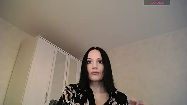 Devil Goddess online show from November 28, 2025, 1:14 pm