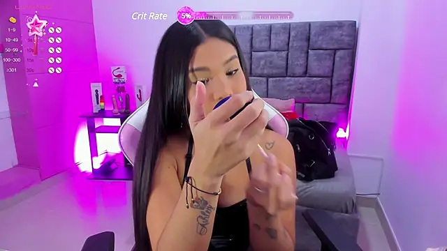 imsofy  online show from February 18, 2025, 8:25 pm