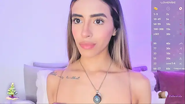 StormiRusso online show from December 14, 2025, 12:27 am