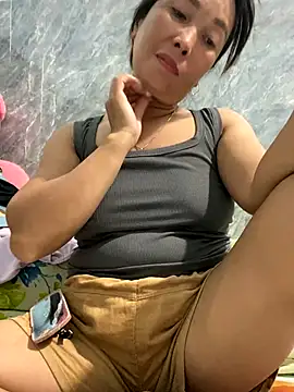 Linaannn online show from November 11, 2025, 12:38 pm