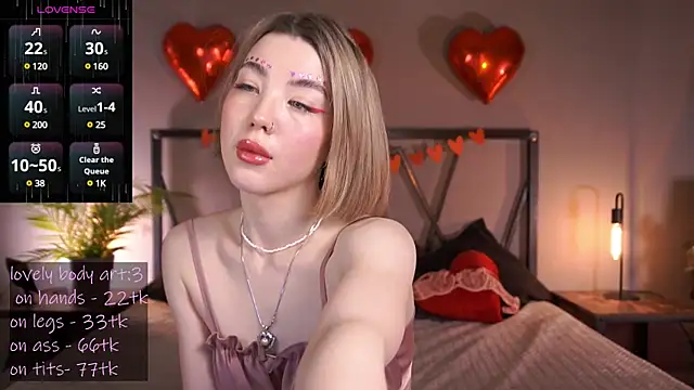 LindaThacker online show from February 14, 2025, 5:41 am