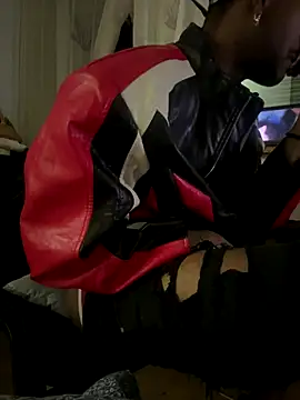 Snapshot of esteraulxxx chatting on September 14, 2025, 8:52 pm esteraulxxx online show from September 14, 2025, 8:52 pm