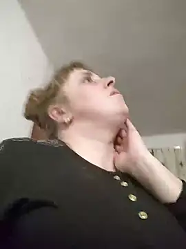 CoddessCrystal online show from February 4, 2025, 5:23 pm