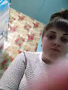 CoddessCrystal online show from February 16, 2025, 2:32 pm