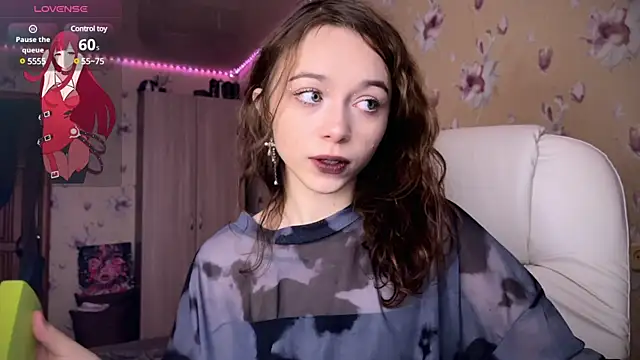 Snapshot of _SofiaBrown chatting on February 2, 2025, 3:49 pm  SofiaBrown online show from February 2, 2025, 3:49 pm