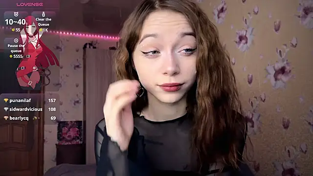 Snapshot of _SofiaBrown chatting on February 12, 2025, 4:44 am  SofiaBrown online show from February 12, 2025, 4:44 am