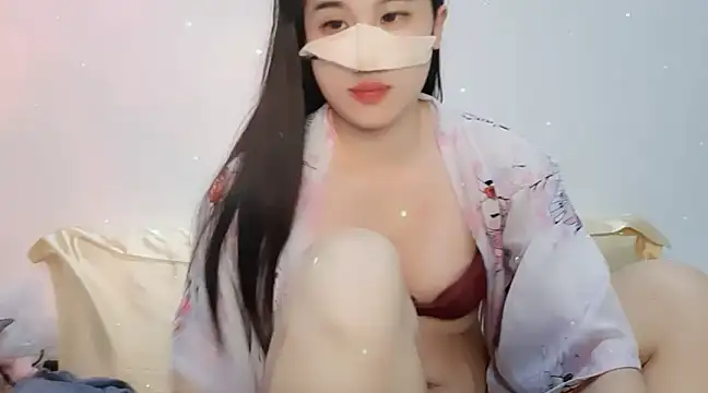 Snapshot of _MianMi_96 chatting on February 10, 2025, 12:30 am MianMi 96 online show from February 10, 2025, 12:30 am