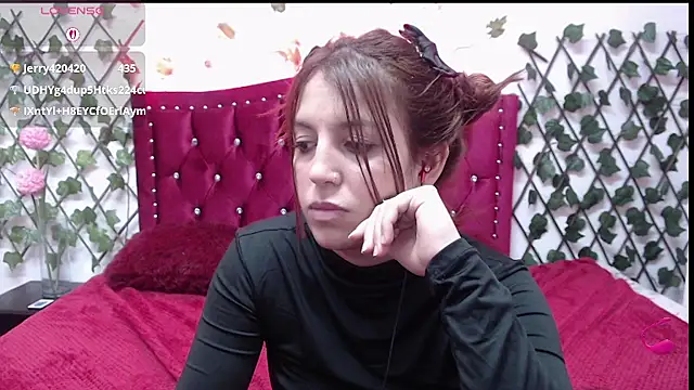 Snapshot of Melani_cute02 chatting on March 15, 2025, 3:51 am Melani cute02 online show from March 15, 2025, 3:51 am