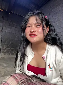 Snapshot of Anges893 chatting on March 16, 2025, 6:42 am Anges893 online show from March 16, 2025, 6:42 am