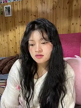 Snapshot of Anges893 chatting on March 17, 2025, 5:23 am Anges893 online show from March 17, 2025, 5:23 am