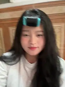 Snapshot of Anges893 chatting on October 9, 2025, 2:20 am Anges893 online show from October 9, 2025, 2:20 am