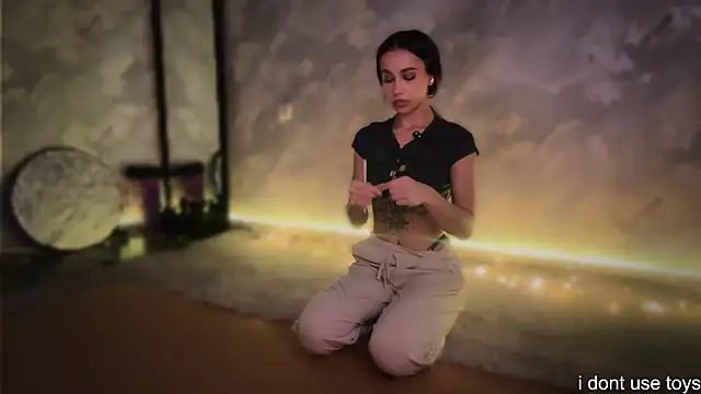 march mellow online show from December 22, 2025, 8:06 pm