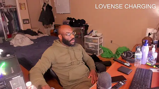 MrChuckDailyXXX online show from January 1, 2025, 5:43 am