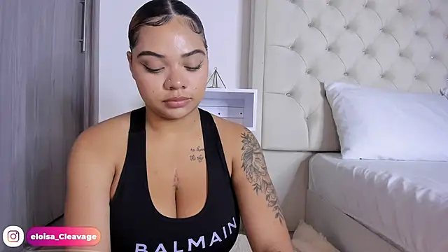 Eloisa cleavage  online show from February 12, 2025, 11:18 am