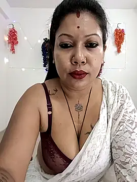 YOUR LOVELY-40 online show from October 24, 2025, 11:39 am