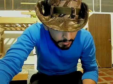 Snapshot of Samagonz_1225 chatting on October 9, 2025, 5:16 am Samagonz 1225 online show from October 9, 2025, 5:16 am